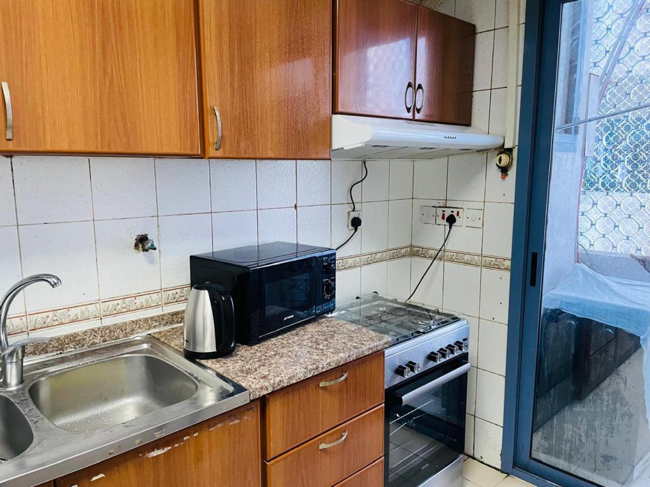 Cozy Haven-Fully Furnished Studio Apartment Abu Dhabi Exterior photo